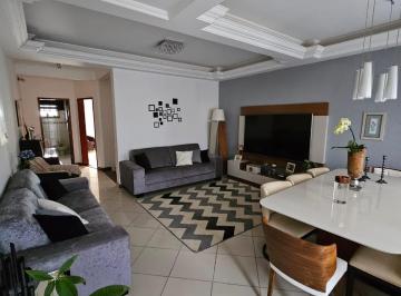 Casa · 266m² · 3 Quartos · 4 Vagas · Casa para venda em Jardim Emília de 266.00m² com 3 Quartos, 1 Suite e 4 Garagens