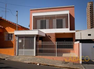 Casa · 250m² · 3 Quartos · 2 Vagas · Sobrado para venda em Centro de 250.00m² com 3 Quartos, 1 Suite e 2 Garagens
