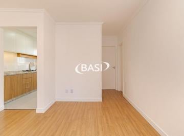Apartamento · 47m² · 2 Quartos · 1 Vaga · Apartamento de 2 Dormitorios no bairro Santa Candida (TOTALMENTE REFORMADO)