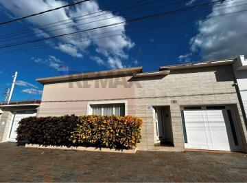 Casa · 3130m² · 5 Quartos · 5 Vagas · Casa para venda em Castelo de 3130.00m² com 5 Quartos, 1 Suite e 5 Garagens