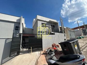 Casa · 70m² · 2 Quartos · 1 Vaga · Casa para venda em Jardim Piazza Di Roma Ii de 70.00m² com 2 Quartos e 1 Garagem