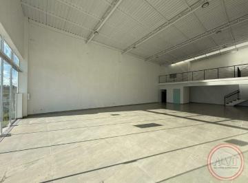 Comercial · 248m² · 3 Vagas · Galpão / Depósito / Armazém para alugar em Jardim Serra Dourada de 248.00m² com 3 Garagens