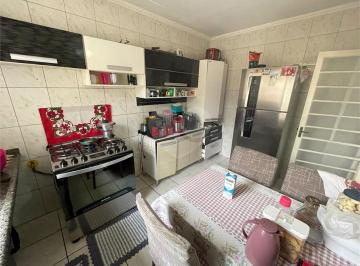 Casa · 165m² · 3 Quartos · 2 Vagas · Casa para venda em Bosque de 165.00m² com 3 Quartos, 1 Suite e 2 Garagens