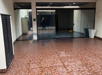 Comercial · 580m² · 6 Quartos · 2 Vagas · Prédio Comercial para venda e aluguel em Centro de 580.00m² com 6 Quartos e 2 Garagens