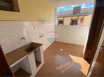 Apartamento · 1000m² · 3 Quartos · 1 Vaga · Apartamento para alugar em Centro de 1000.00m² com 3 Quartos e 1 Garagem