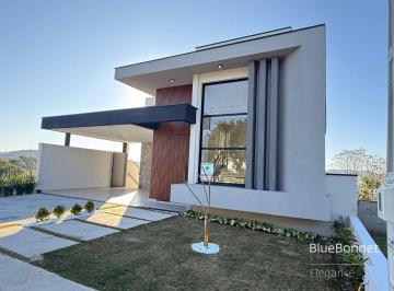 Casa · 213m² · 3 Quartos · 4 Vagas · Sobrado para venda em São Venâncio de 213.00m² com 3 Quartos, 3 Suites e 4 Garagens