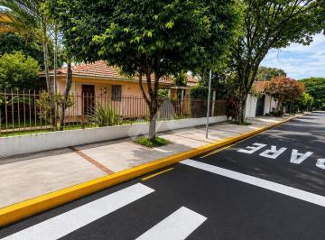 Casa · 137m² · 3 Quartos · 3 Vagas · CASA DE ESQUINA À VENDA COM 3 QUARTOS - VILA PIONEIRA