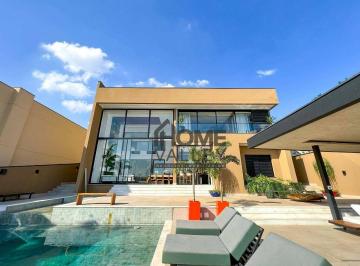 Casa · 700m² · 3 Quartos · 6 Vagas · Casa de Condomínio para venda em Condomínio Portal Do Lago de 700.00m² com 3 Quartos, 3 Suites e 6 G