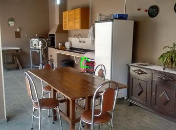 Casa · 260m² · 3 Quartos · 3 Vagas · Casa para venda em Jardim Ipê de 260.00m² com 3 Quartos, 3 Suites e 3 Garagens