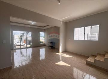Casa · 180m² · 3 Quartos · 2 Vagas · Casa de Condomínio para venda em Condomínio Portal Da Serra de 179.50m² com 3 Quartos e 2 Garagens