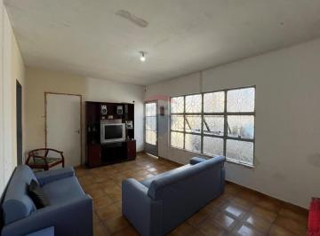 Casa · 146m² · 3 Quartos · 4 Vagas · Casa para venda em Jardim Itanguá de 146.15m² com 3 Quartos e 4 Garagens