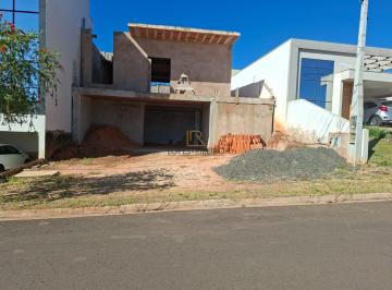 Casa · 220m² · 3 Quartos · 2 Vagas · Casa de Condomínio para venda em Lívia Iii de 220.00m² com 3 Quartos, 3 Suites e 2 Garagens