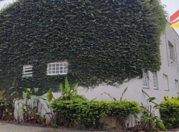 Casa · 178m² · 2 Quartos · 3 Vagas · Sobrado para venda em Jardim Santiago de 178.00m² com 2 Quartos e 3 Garagens