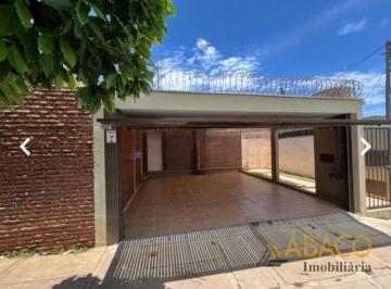 Casa · 267m² · 4 Quartos · 5 Vagas · Casa para alugar em Centro de 267.00m² com 4 Quartos, 1 Suite e 5 Garagens