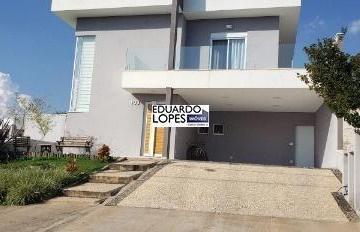 Casa · 258m² · 4 Quartos · 4 Vagas · Casa para venda em Residencial Central Parque de 258.00m² com 4 Quartos, 3 Suites e 4 Garagens