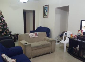 Casa · 193m² · 3 Quartos · 2 Vagas · Casa para venda em Jardim Três Marias de 193.00m² com 3 Quartos e 2 Garagens