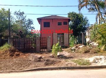 Casa · 90m² · 1 Quarto · Casa para venda em Praia Da Lagoinha de 90.00m² com 1 Quarto e 1 Suite
