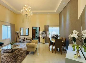 Casa · 241m² · 3 Quartos · 4 Vagas · Casa de Condomínio para venda em Condomínio Recanto Do Lago de 241.00m² com 3 Quartos, 3 Suites e 4