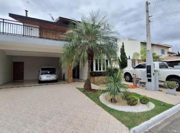 Casa · 350m² · 4 Quartos · 6 Vagas · Casa de Condomínio para venda em Campos Do Conde 1 de 350.00m² com 4 Quartos, 1 Suite e 6 Garagens