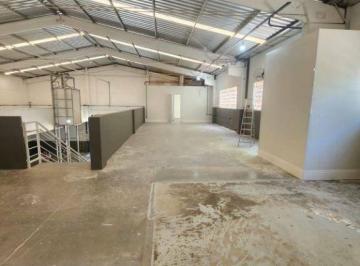 9e7373d64ab419c960ee72f38b12603abe30f4f0 · Pavilhão para alugar, 200 m² por R$ 14.000/mês - Rio Pequeno - Camboriú/SC