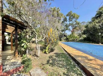 Casa · 1642m² · 3 Quartos · Casa à venda em condomínio na Granja Viana com 3 dormitórios sendo 1 suite