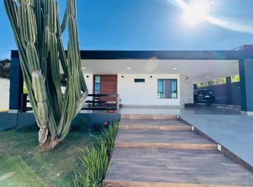 Apartamento de 4 quartos, Vicente Pires · CASA RUA 4 VICENTE PIRES, LOTE 807M², 4 SUÍTES, PISCINA, MARCENARIA, ACEITA IMÓVEL!
