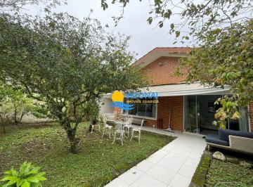 5f2ae760b5e0a87f35590981204d673bee6c8490 · Casa próximo à praia reformada — Guaiúba — Guarujá