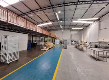 Comercial · 735m² · Barracão Comercial 1.000 m² com Doca &