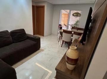 Apartamento de 2 quartos, Valparaíso de Goiás · Apartamento térreo com área gourmet à venda no Ipiranga