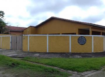 Casa de 4 quartos, Itanhaém · Casa com 4 dormitórios próximo à praia no bairro Bopiranga