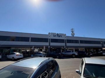 Comercial , Brasília · Oportunidade: Sala Comercial Ampla e Moderna!