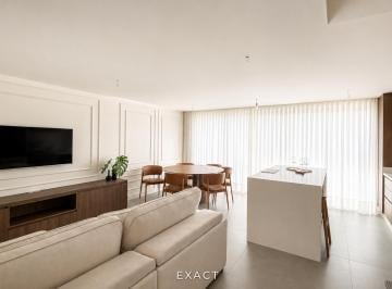 Casa de 3 quartos, Curitiba · Casa para Locação no Jardim das Américas | 138m² | 03 Suítes | 03 Vagas | Mobiliado