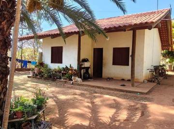 Rural de 2 quartos, Paranoá · Chácara Plana ao Lado do Asfalto, Casa 2 Quartos, Pomar formado, Poço artesiano no Altiplano Leste