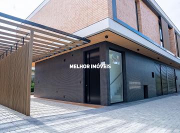Casa · 299m² · 4 Quartos · 2 Vagas · Pátio Estaleiro - Casa Alto Padrão em Condomínio Frente Mar Localizado na praia do Estaleiro - SC
