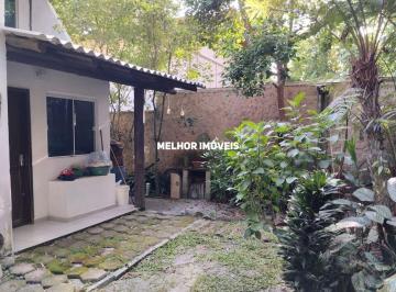 Casa · 230m² · 2 Quartos · 1 Vaga · Casa Rústica à venda localizado na Praia do Estaleiro em Balneário Camboriú - SC