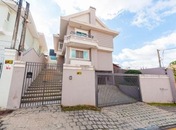 Casa de 4 quartos, Curitiba · Sobrado à venda em Santa Felicidade, 265 m², 4 suítes, churrasqueira e lareira
