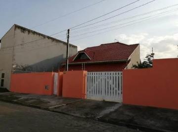 Casa de 3 quartos, Peruíbe · Casa com 3 dormitórios próximo à praia no bairro São José em Peruíbe