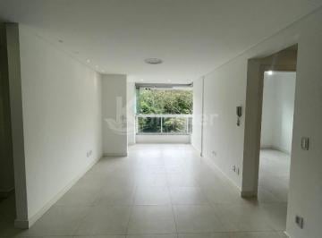 Foto 01 · Apartamento à venda em Blumenau-SC, Vila Nova: 2 quartos, 1 suíte, 2 banheiros, 1 vaga na garagem, 7