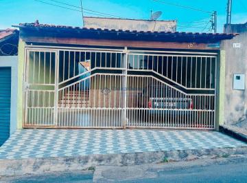 Foto 01 · Casa, Jardim América I, Alfenas, MG