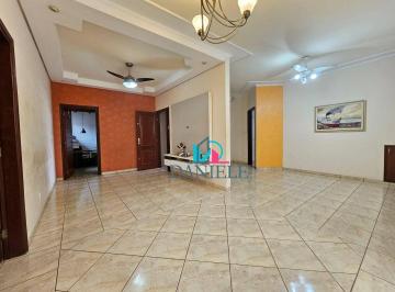Casa · 217m² · 4 Quartos · 2 Vagas · Casa para venda em Jardim Botânico de 217.00m² com 4 Quartos, 1 Suite e 2 Garagens