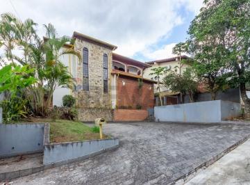Casa · 438m² · 5 Quartos · 3 Vagas · Seu Refúgio Rústico em Nova Higienópolis