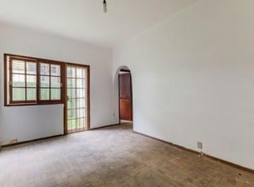 Apartamento · 53m² · 2 Quartos · Apartamento no Partenon térreo de 2 dormitórios e 2 pátios DESOCUPADO