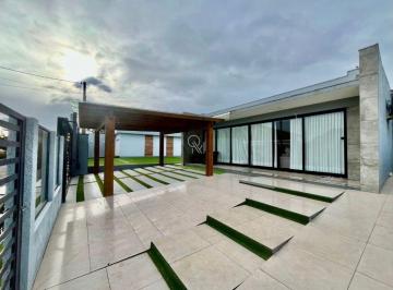 Casa · 240m² · 5 Quartos · 4 Vagas · CASA À VENDA EM BELLA TORRES