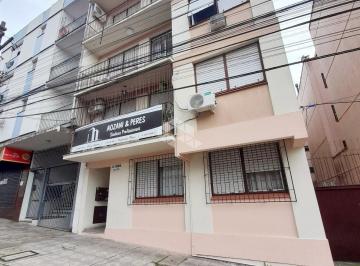 Apartamento · 68m² · 2 Quartos · Apartamento 2 dormitórios no centro de Santa Maria