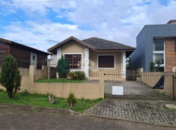 Casa · 91m² · 3 Quartos · 2 Vagas · Casa com três dormitórios e uma suíte em Canela