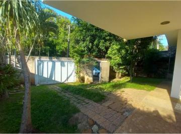 Casa · 441m² · 3 Quartos · 4 Vagas · Casa para alugar em Centro de 441.00m² com 3 Quartos, 1 Suite e 4 Garagens