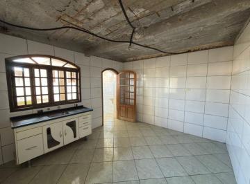af355b73-f4da-40a6-8983-57799c125b0c · Elegante casa para venda em Vila Amália (Zona Norte) com 5 quartos, sendo 3 suítes, 196m²