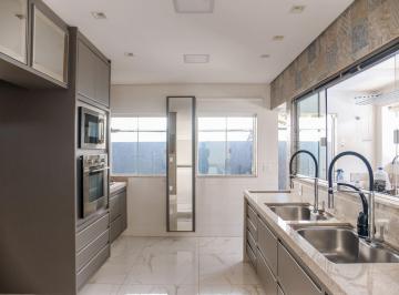 Imagem 1 · Casa de Alto Padrão no CONDOMÍNIO DO LAGO — 4 Suítes, Piscina | 207m²