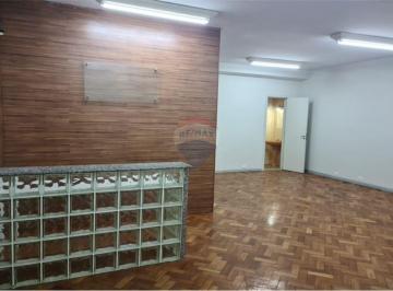 Comercial · 56m² · Sala Comercial para alugar em Centro de 56.00m²