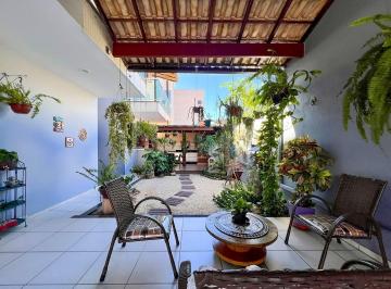 Casa · 232m² · 3 Quartos · 2 Vagas · Casa com 3 quartos à venda, 232 m² por R$ 1.390.000 - Morada de Laranjeiras - Serra/ES